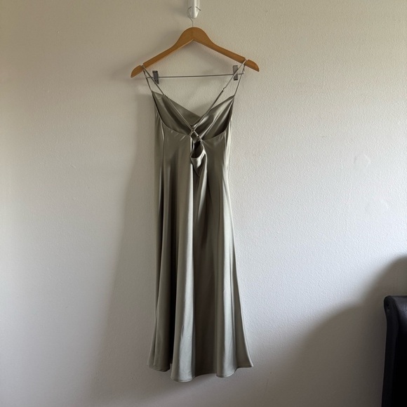 Show Me Your Mumu Green Verona Cowl Satin Midi Dress size Small - Picture 10 of 12